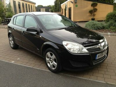 used Vauxhall Astra 1.4i 16v Breeze Hatchback 5d 1364cc