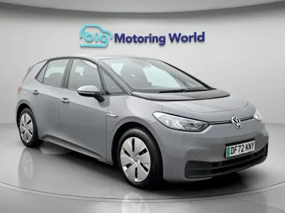 Begagnad VW ID.3 Pro 106 kW (145 HK) 2022 Grå Halvkombi