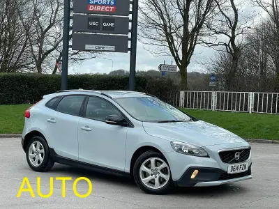 Used Volvo V40 SE 115 HP (84 kW) 2014 Blue Hatchback