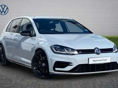 Used VW Golf VII R 310 HP (228 kW) 2018 White silver Hatchback