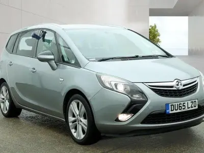 Second-hand Vauxhall Zafira SRi 140 CP (102 kW) 2015 Argintiu Monovolum