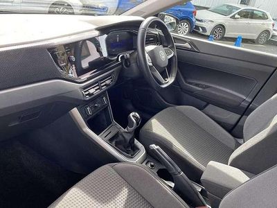 Używany VW Polo Life 95 KM (69 kW) 2023 Czarny Hatchback