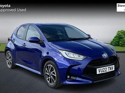 Begagnad Toyota Yaris Hybrid Design 116 HK (85 kW) 2026 Halvkombi