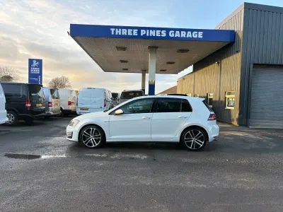Used VW Golf VII GTD 2013 White Hatchback