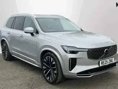 Usado Volvo XC90 Ultra 455 HP (334 kW) 2025 Prateado SUV