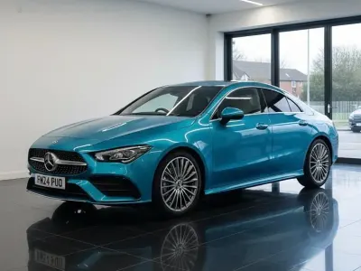 Begagnad Mercedes CLA220 AMG Line Premium 2026 Blå Sedan