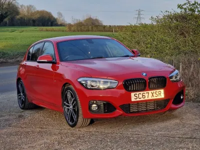 Usado BMW 118 Efficient Dynamics 2017 Rojo Utilitario