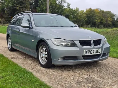 Begagnad BMW 318 2007 Blå Kombi