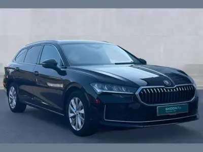Used Skoda Superb SE Technology 200 HP (147 kW) 2024 Black Estate