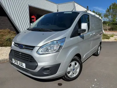 Begagnad Ford Transit Custom Limited 125 HK (91 kW) 2016 Silver Van