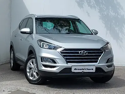 Używany Hyundai Tucson SE 132 KM (97 kW) 2020 Srebrny SUV