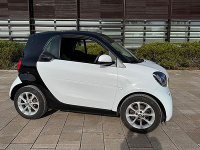 Used Smart ForTwo Coupé Passion 2017 White Coupe