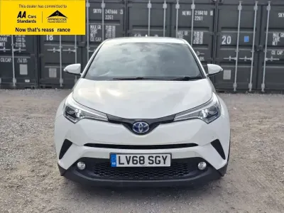 Used Toyota C-HR Design 122 HP (89 kW) 2018 White SUV