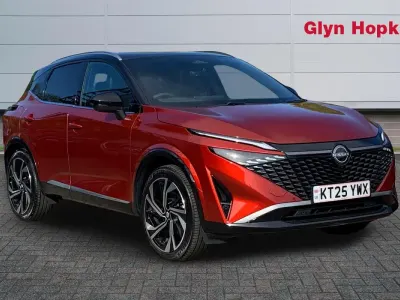 Used Nissan Qashqai Tekna+ 140 HP (102 kW) 2025 Red SUV