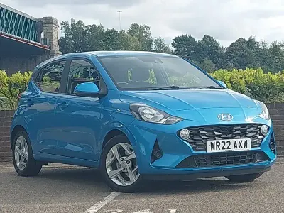 Used Hyundai i10 SE 84 HP (61 kW) 2022 Turquoise Hatchback