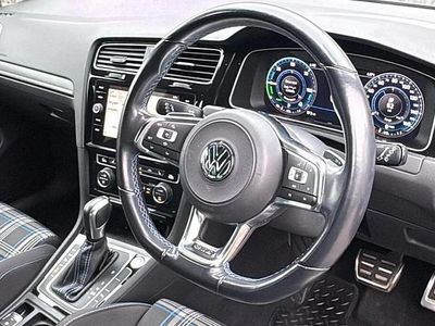 Used VW Golf VIII Advance 200 HP (147 kW) 2020 Blue Hatchback