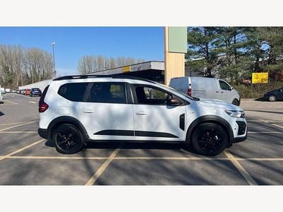 Used Dacia Jogger Extreme 2024 White MPV