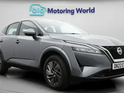 Used Nissan Qashqai Acenta Premium 140 HP (102 kW) 2022 Grey SUV