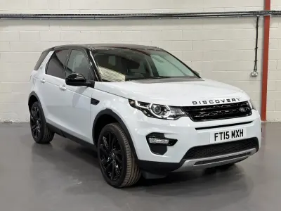 Used Land Rover Discovery 4 HSE Luxury 190 HP (139 kW) 2015 White SUV