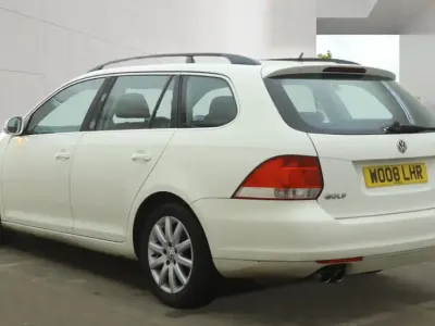 Used VW Golf VII 2019 White Estate