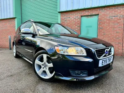 Usado Volvo V50 R-Design 115 CV (84 kW) 2011 Negro Familiar