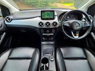 Used Mercedes B200 Premium 2017 Silver MPV