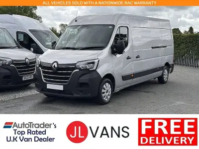 Used Renault Master Business 135 HP (99 kW) 2023 Grey MPV