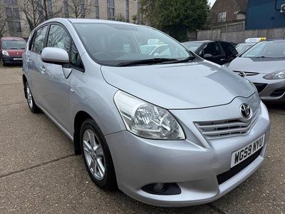 Used Toyota Verso 147 HP (108 kW) 2009 Silver MPV