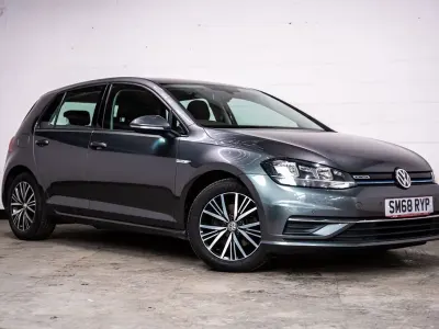 Used VW Golf VII SE 130 HP (95 kW) 2018 Grey Hatchback