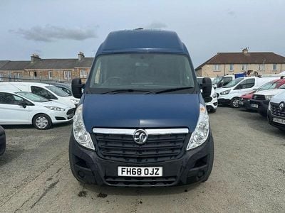 Second-hand Vauxhall Movano 145 CP (106 kW) 2019 Albastru Monovolum