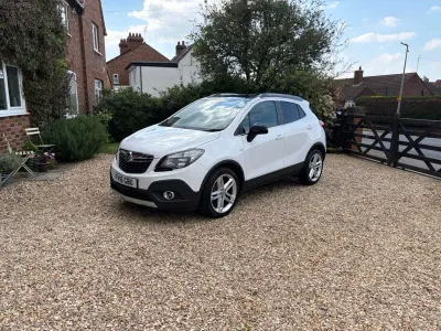 Second-hand Vauxhall Mokka Edition 140 CP (102 kW) 2016 Alb SUV
