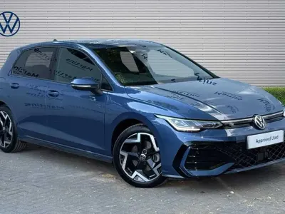 Used VW Golf VIII R-line 150 HP (110 kW) 2025 Blue Hatchback