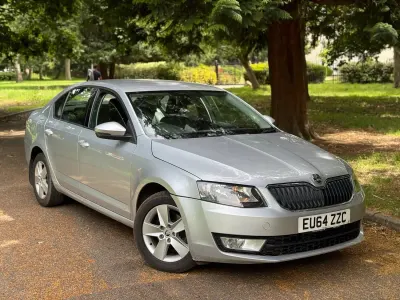 Used Skoda Octavia SE 140 HP (102 kW) 2014 Silver Estate