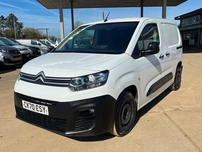 Used Citroën Berlingo Start 75 HP (55 kW) 2020 White MPV