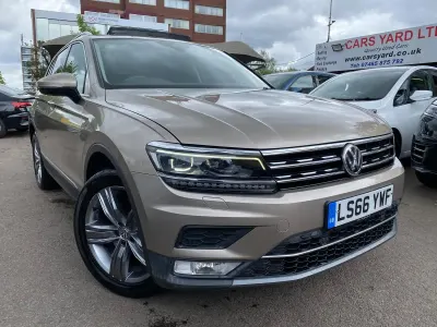 Used VW Tiguan SEL 180 HP (132 kW) 2016 Beige SUV