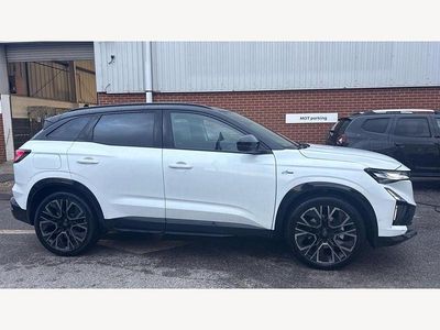 Used Renault Austral Techno Esprit Alpine 200 HP (147 kW) 2025 Twotone metallic  arctic white with diamond black roof  SUV