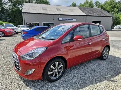 Used Hyundai ix20 SE 115 HP (84 kW) 2017 Red Hatchback