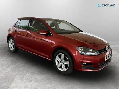 Begagnad VW Golf VII Edition 125 HK (91 kW) 2016 Röd Halvkombi