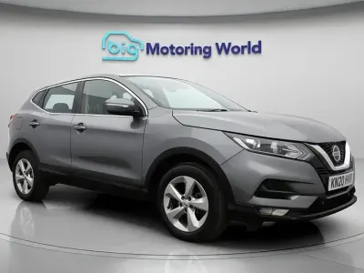 Used Nissan Qashqai Acenta Premium 160 HP (117 kW) 2020 Grey SUV