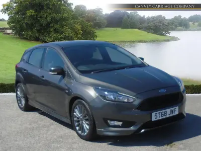 Used Ford Focus ST-Line 120 HP (88 kW) 2018 Grey Hatchback