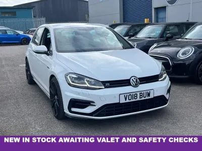 Second-hand VW Golf VII R 2018 Alb Hatchback