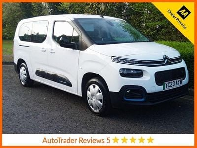Usado Citroën e-Berlingo Feel 100 kW (136 HP) 2023 Branco Monovolume