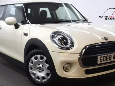 Used Mini ONE Classic 2019 White Hatchback