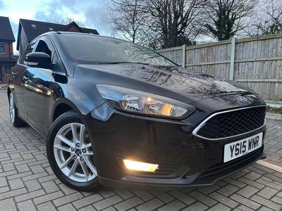 Used Ford Focus Zetec 120 HP (88 kW) 2015 Black Hatchback