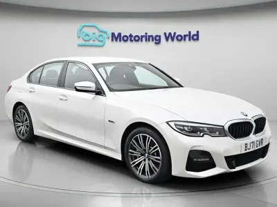Begagnad BMW 330e M Sport 292 HK (214 kW) 2021 Vit Sedan