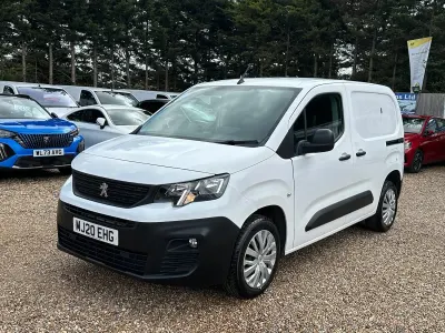 Used Peugeot Partner 131 HP (96 kW) 2020 White MPV
