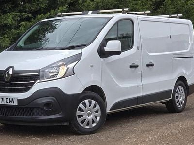 Begagnad Renault Trafic Business 2021 Vit Minibuss