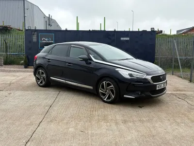 Usado DS Automobiles DS5 150 CV (110 kW) 2015 Azul Utilitario