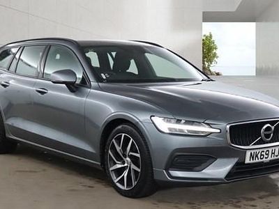 Usado Volvo V60 Momentum 2019 Cinzento Carrinha
