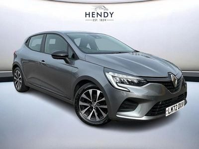 Used Renault Clio V Evolution 90 HP (66 kW) 2022 Grey  Hatchback